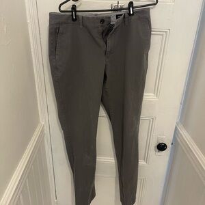 Bonobos Men's Gray Flat Front Slim Chinos 33x34 Barely Worn!